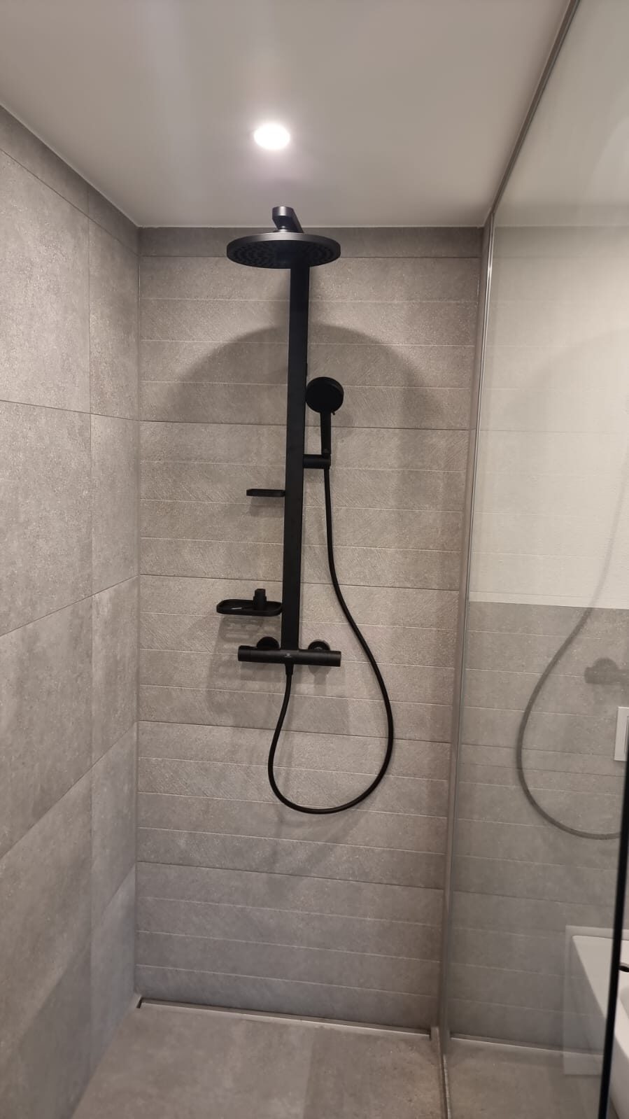 Regendusche im Bad im Erdgeschoss